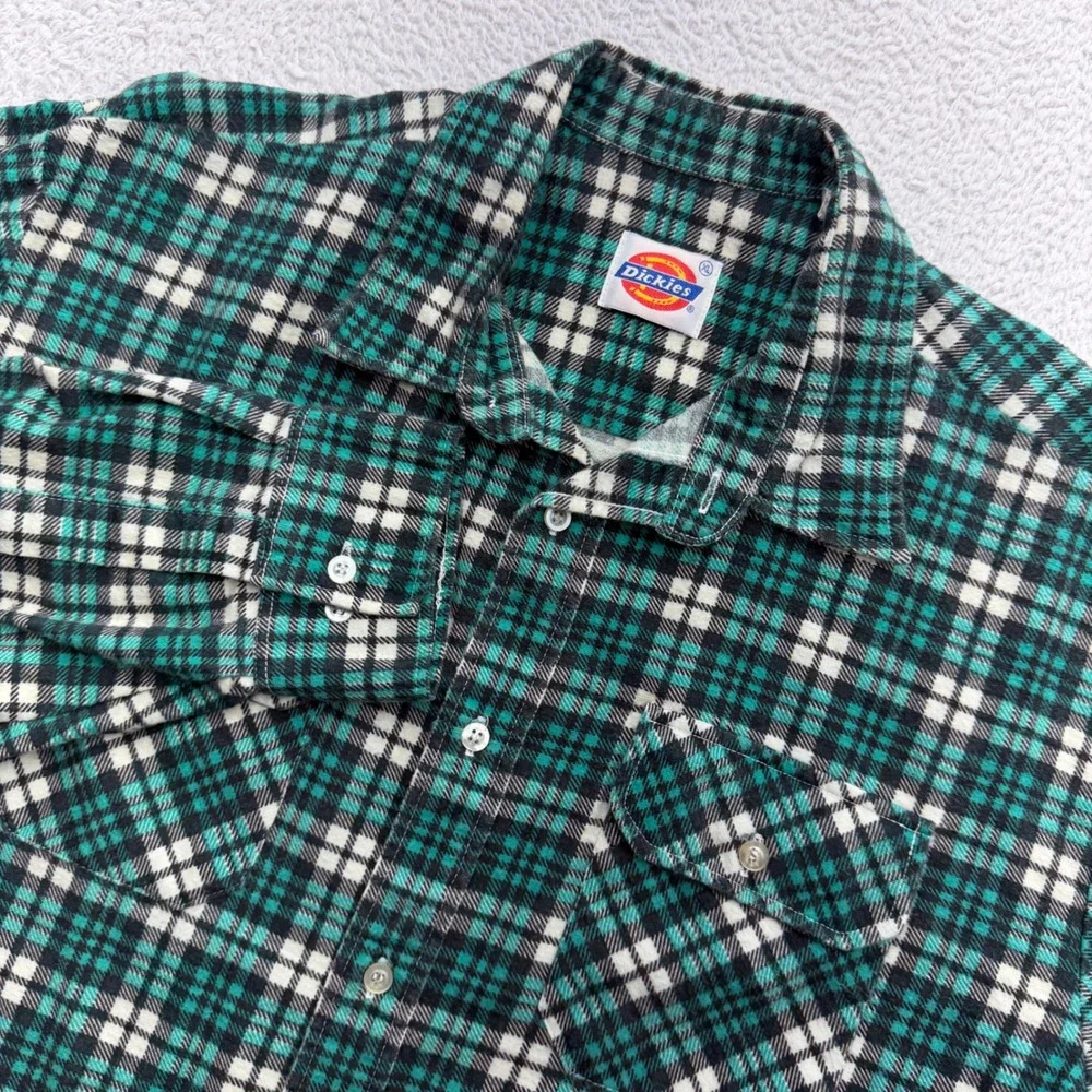 Dickies Mens XL Green Plaid Flannel Button Down Shirt Cotton Rayon Made Poland
